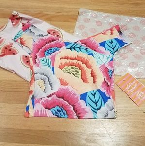 Kortni Jeane XS Oversized Floral